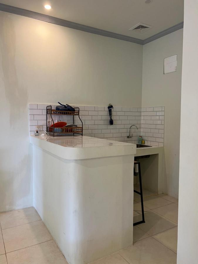 Kuta Circle Homestay Exteriör bild