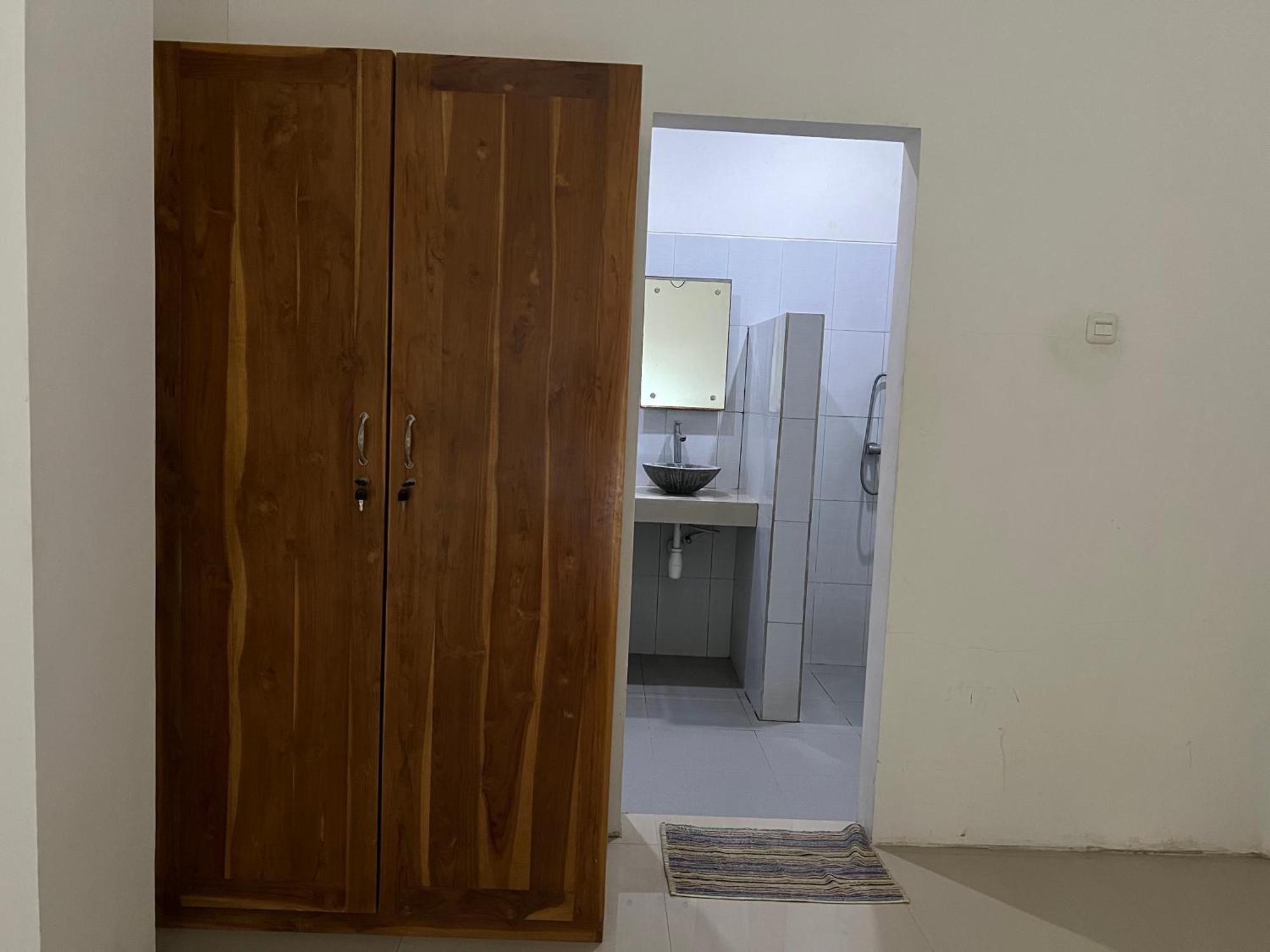 Kuta Circle Homestay Exteriör bild
