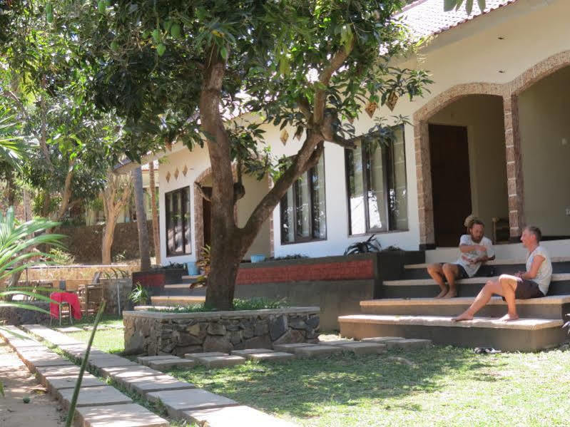 Kuta Circle Homestay Exteriör bild